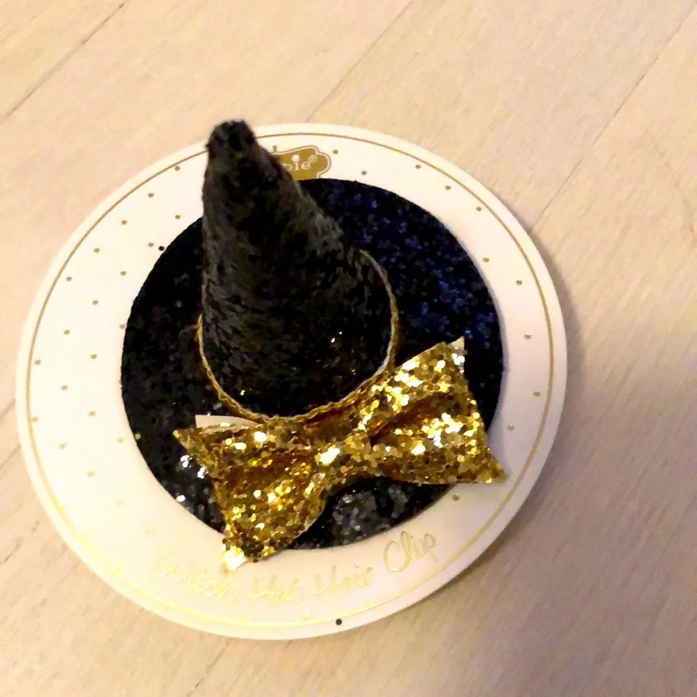 Mud pie witch hat gold clip NWT